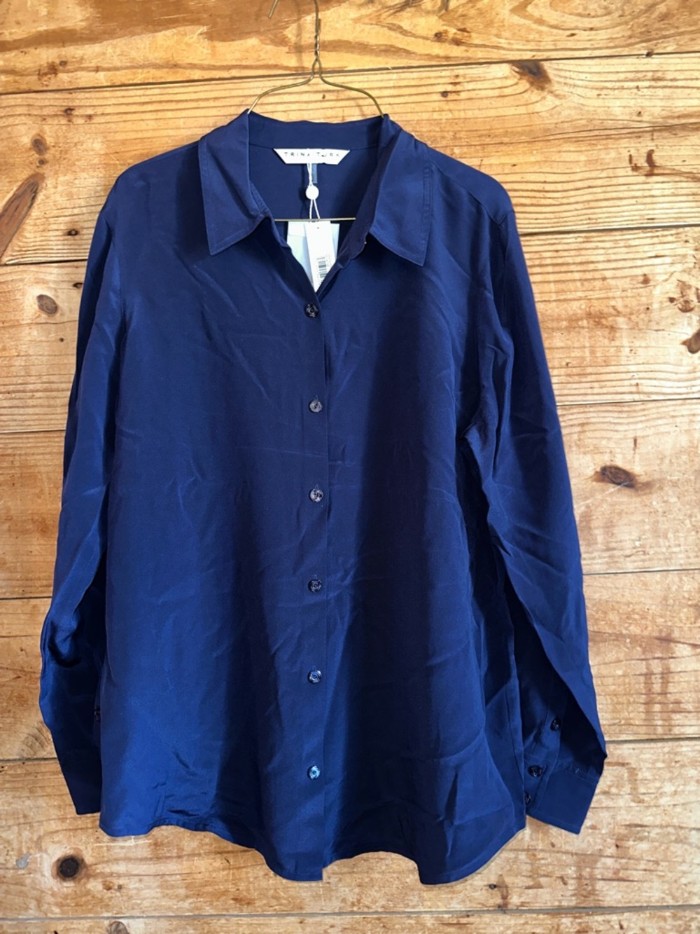 NWT Trina Turk 100% Silk Deep Navy Relaxed Button Shirt